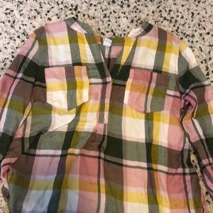 Old navy quarter button up plaid flannel top